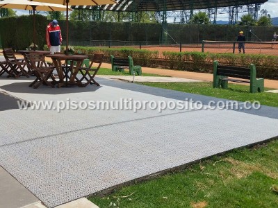 Piso MultiUsos deck club campestre. Cundinamarca - 2016